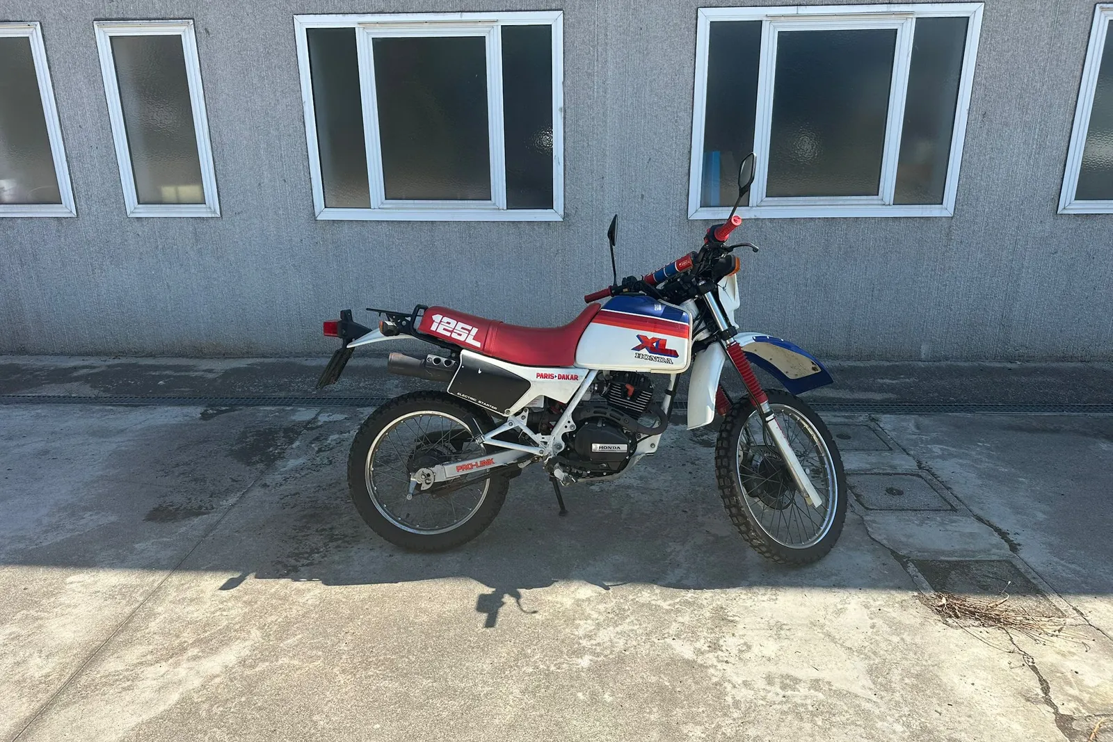 Motociclo Honda XL 125 R targato BG187060