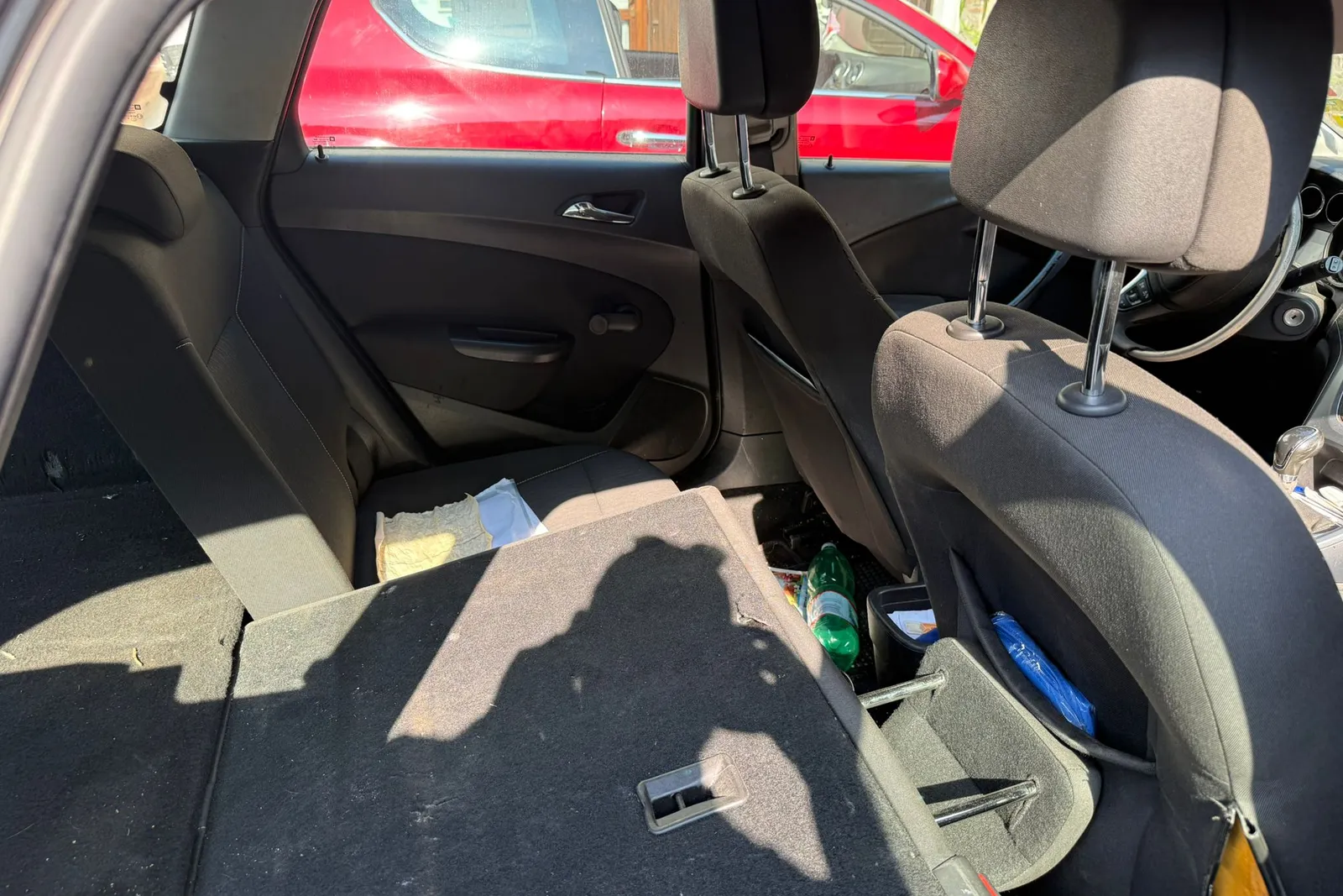 Autovettura Opel Astra targata ER422ZF oltre PC