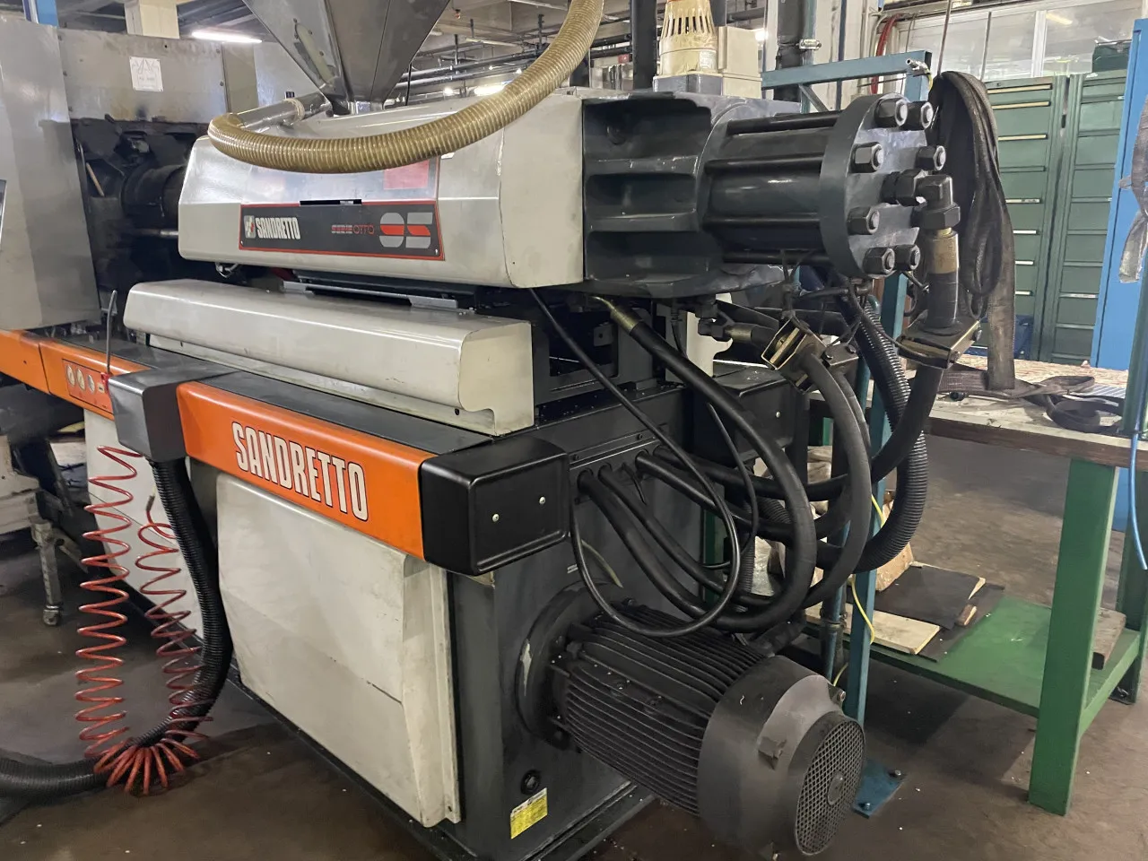 Pressa oleodinamica per stampaggio plastica Sandretto mod. Euromap 430/95