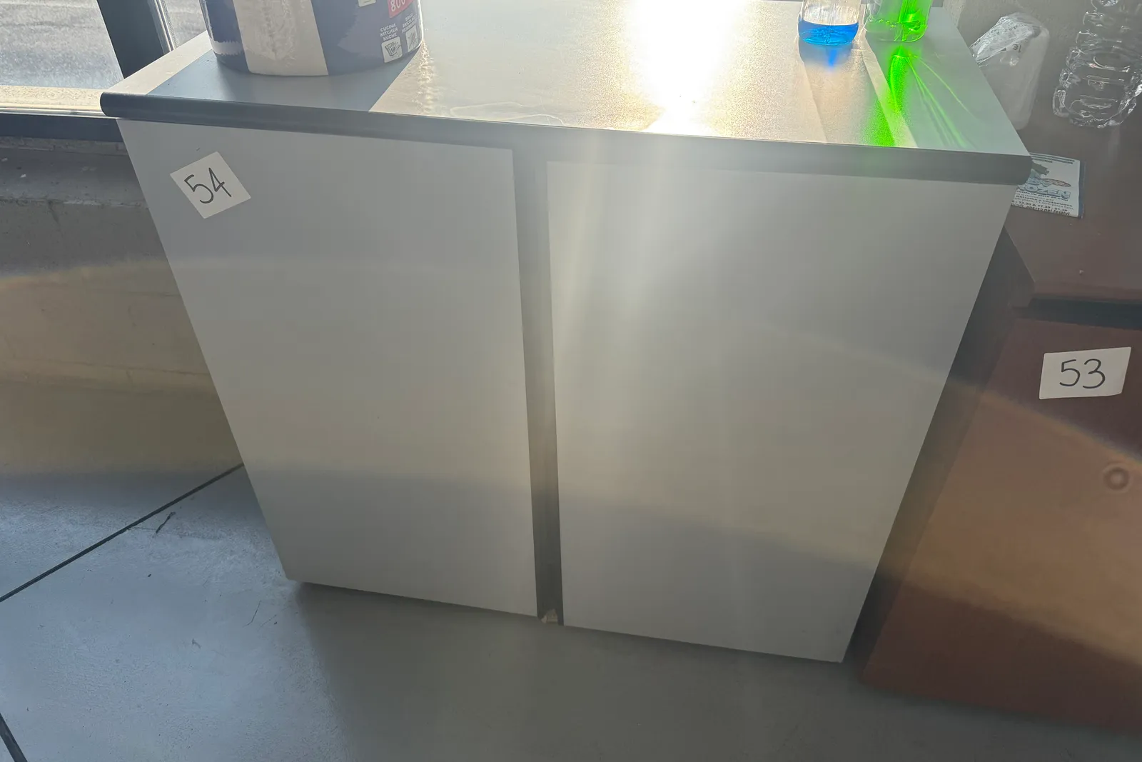 Arredi e macchine elettriche ed elettroniche da ufficio