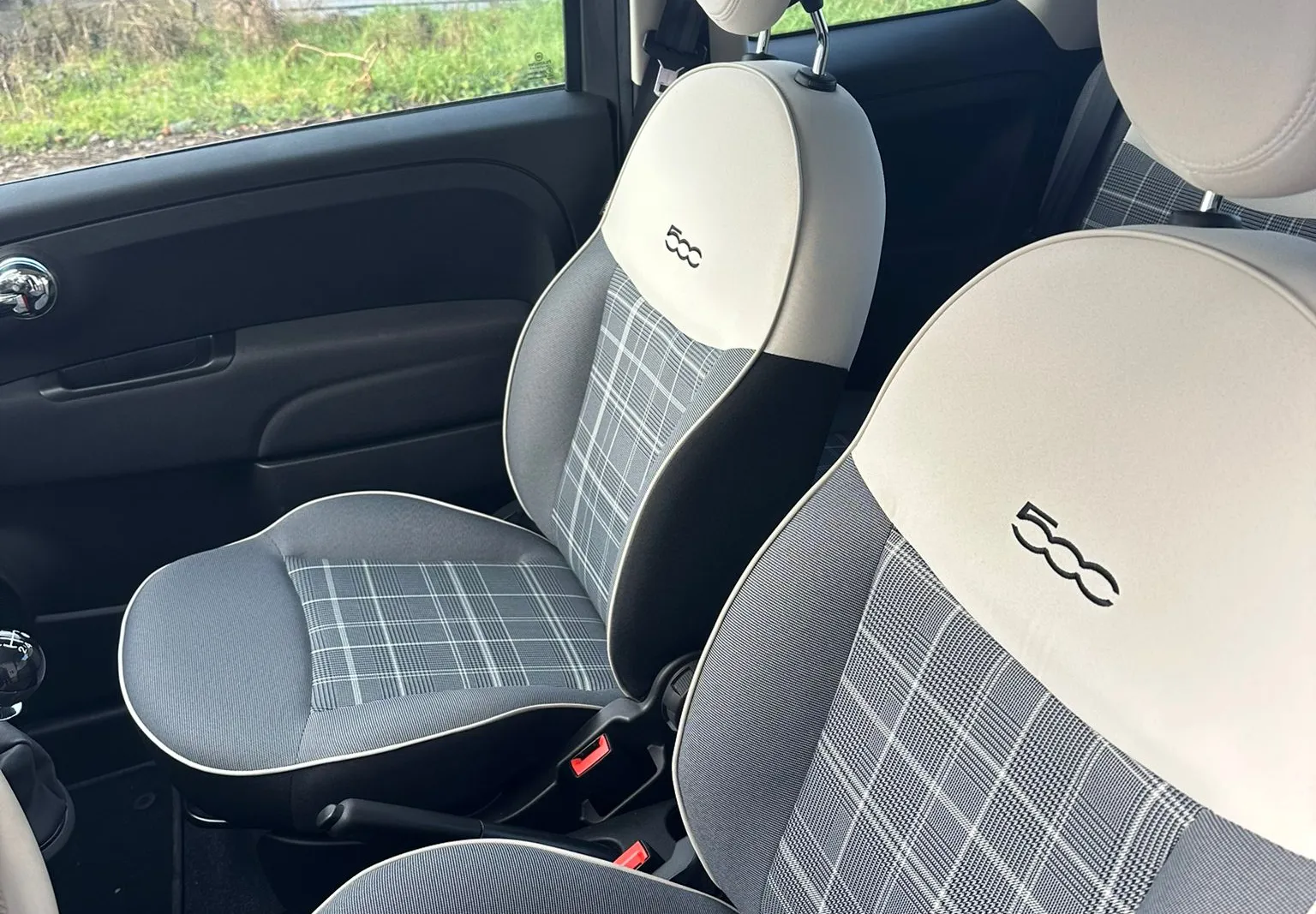 Autovettura FIAT 500 targata FX095TL