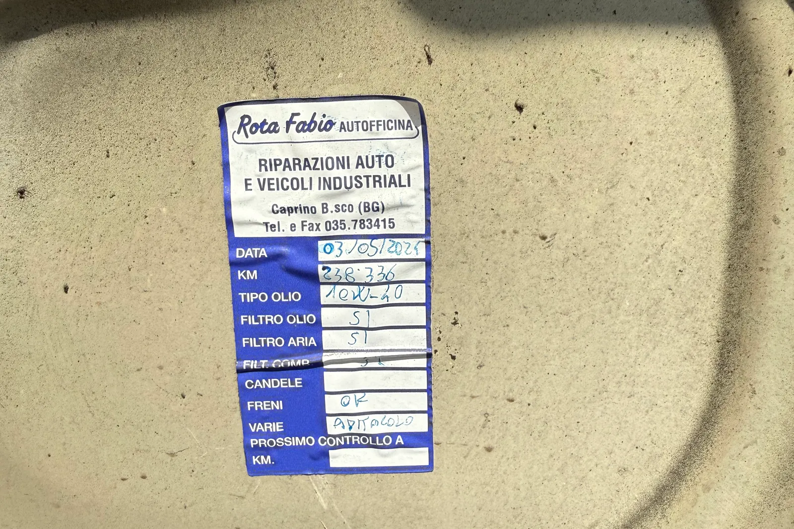 Autocarro ribaltabile Iveco Daily (35C9A) targato CD003FF 