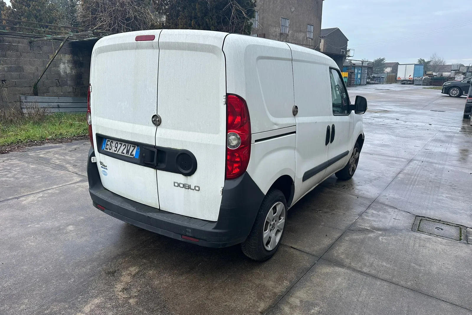 N. 4 autocarri Fiat Doblò targati ES972WZ, ET261JG, ES032XR, EZ672LE