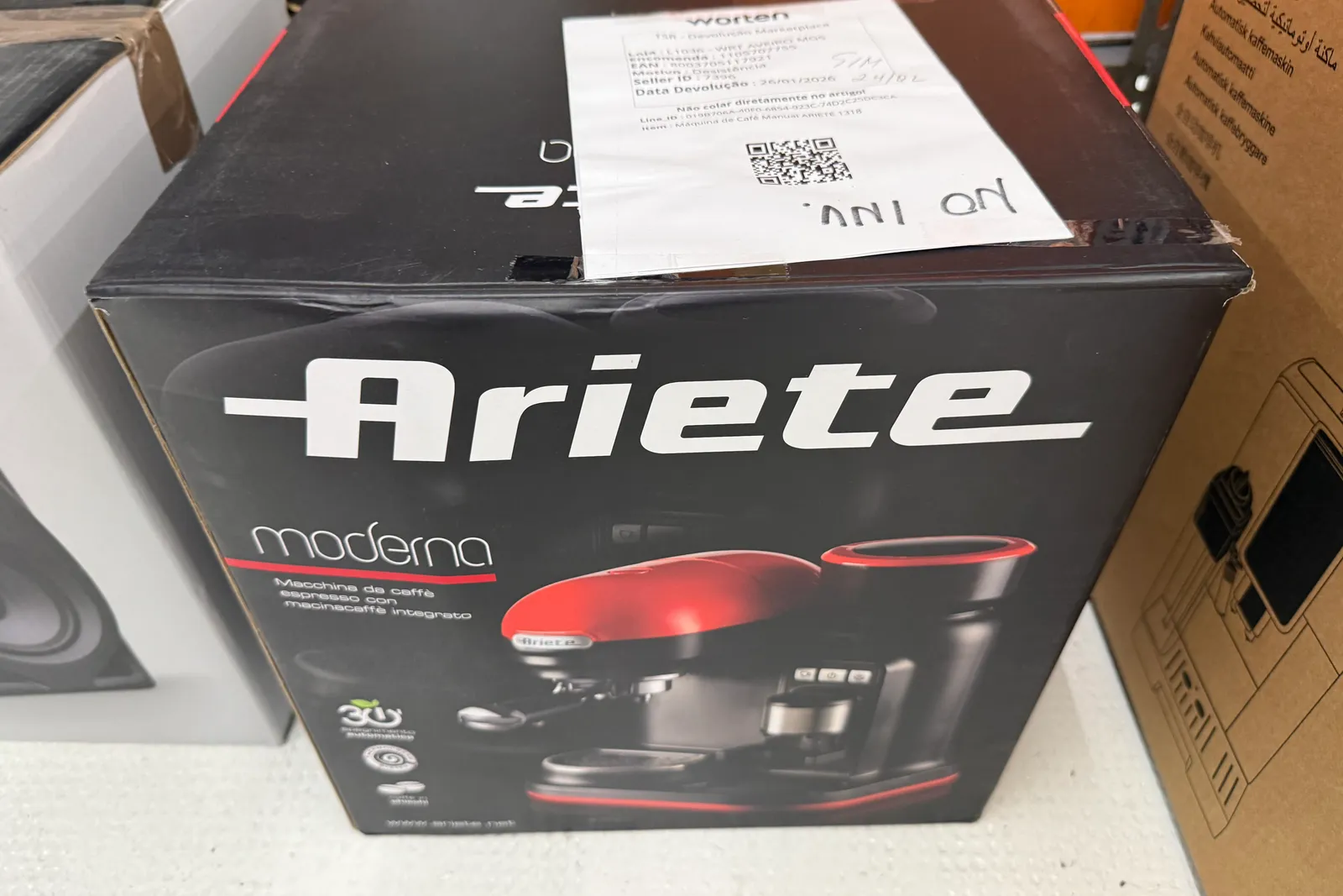 Stock prodotti, batterie, imballaggi, arredi e varie