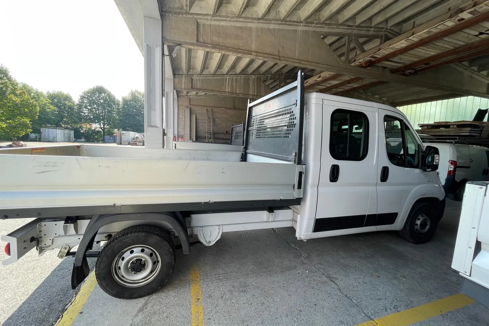 Fiat Ducato targato GJ162BZ