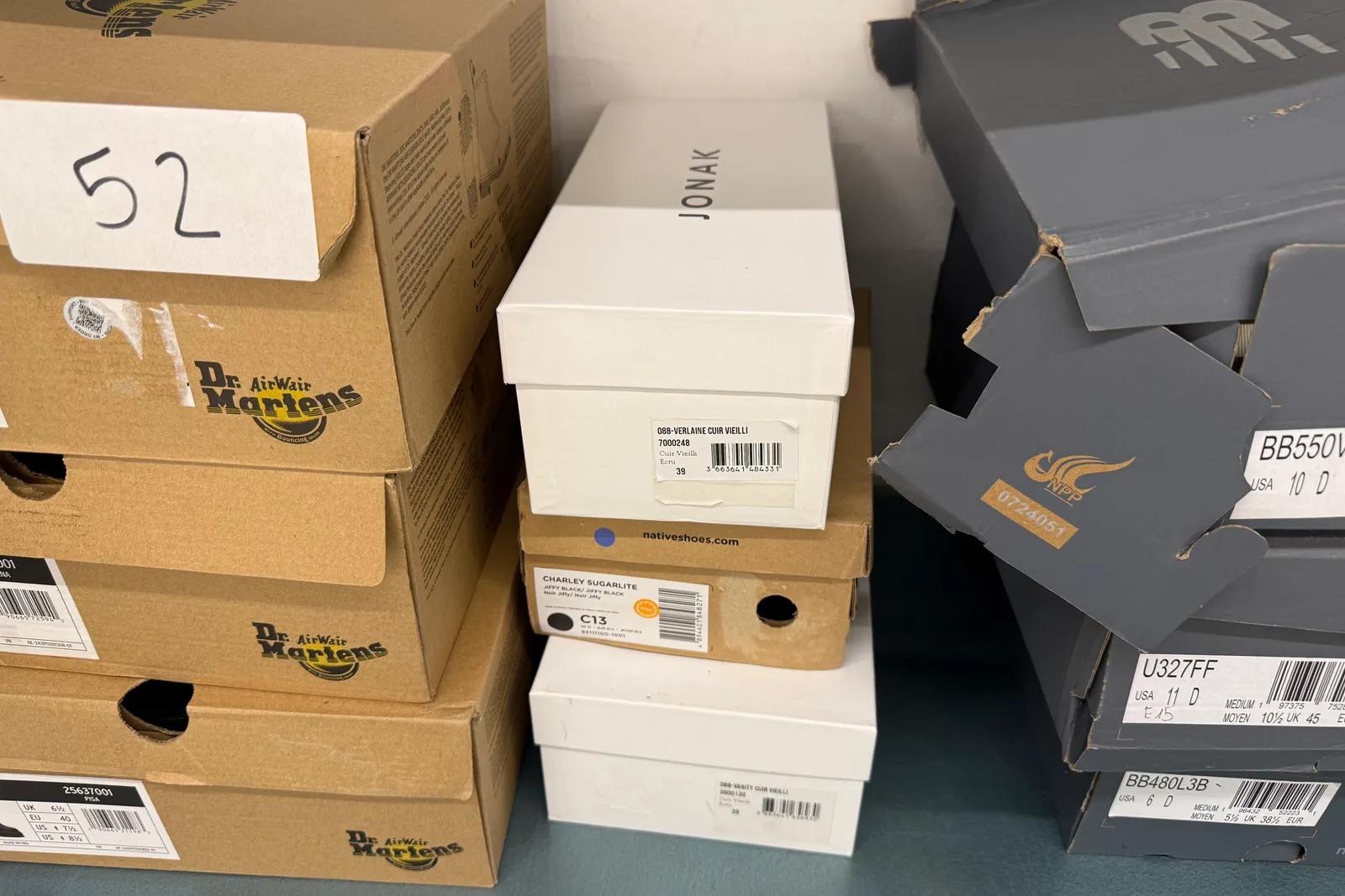 Stock prodotti, batterie, imballaggi, arredi e varie