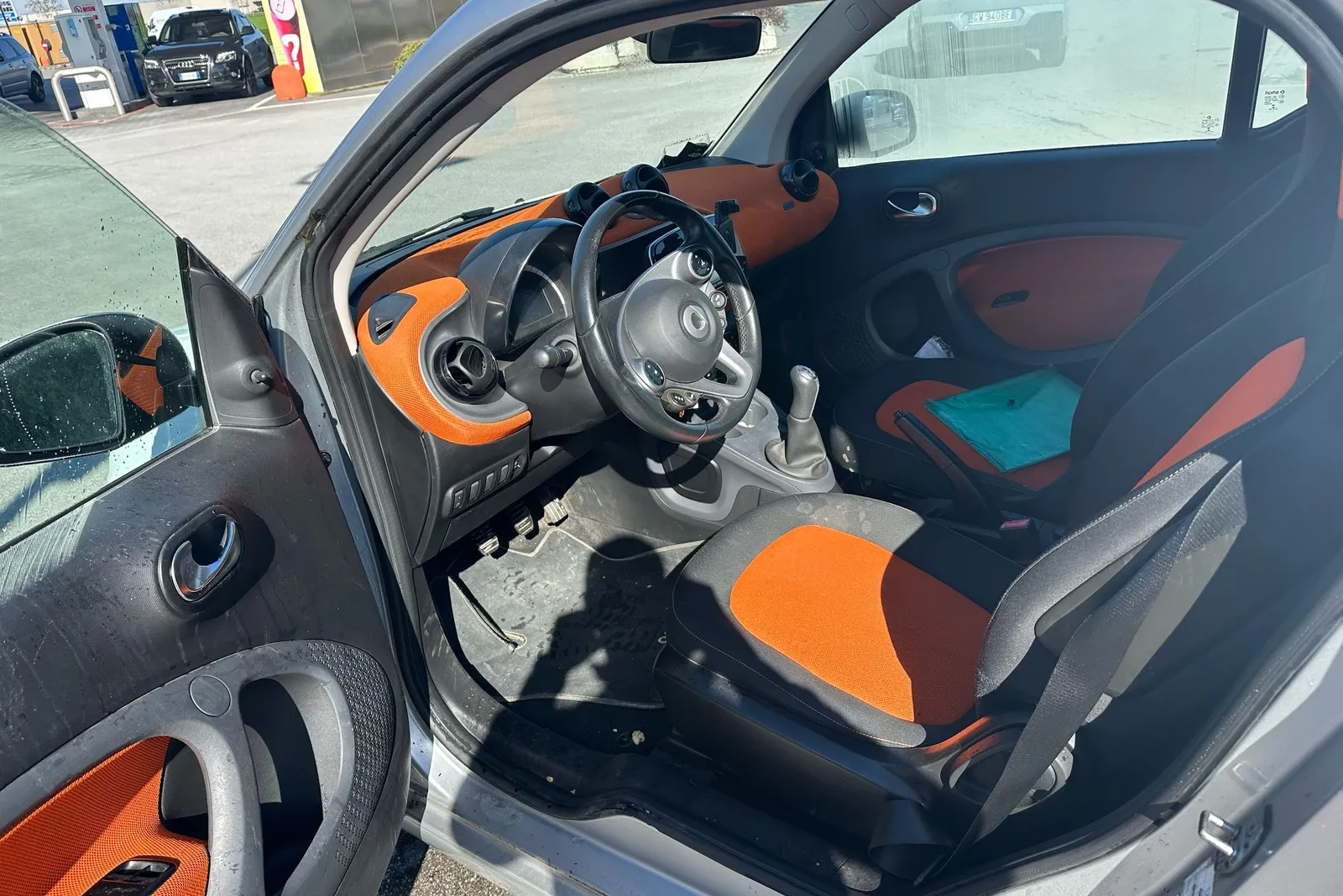 SMART FORTWO COUPE TARGA EY237LC