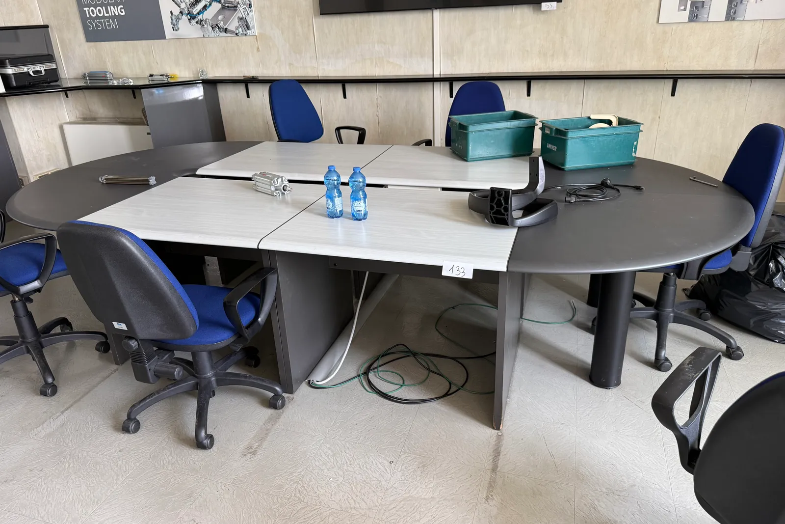 Arredi e macchine elettriche ed elettroniche da ufficio (ID da n. 31 a n. 194, oltre ID 201)