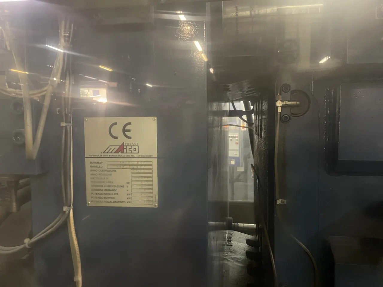 Pressa oleodinamica per stampaggio plastica Maico Presse Teks 420