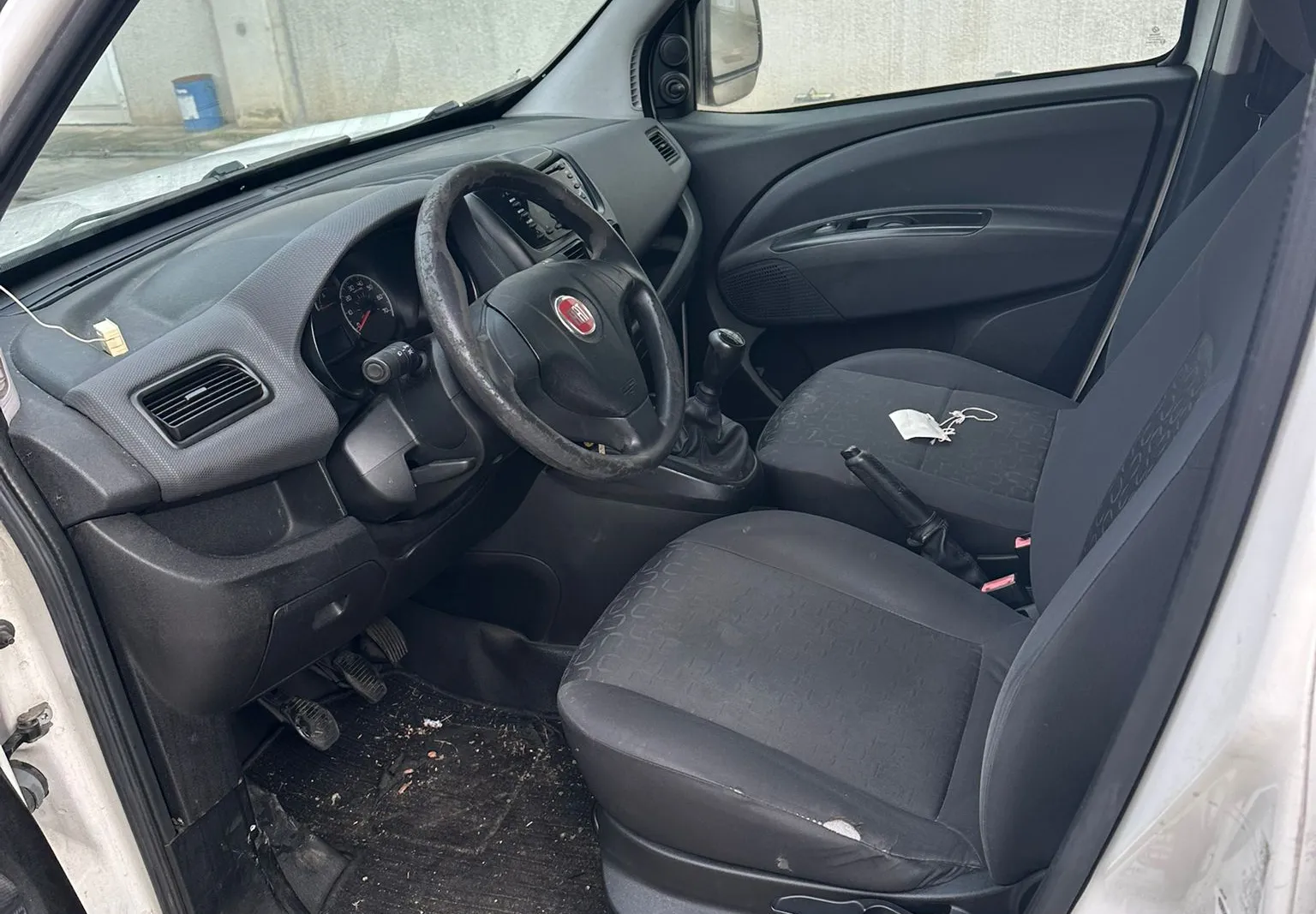 N. 4 autocarri Fiat Doblò targati ES972WZ, ET261JG, ES032XR, EZ672LE