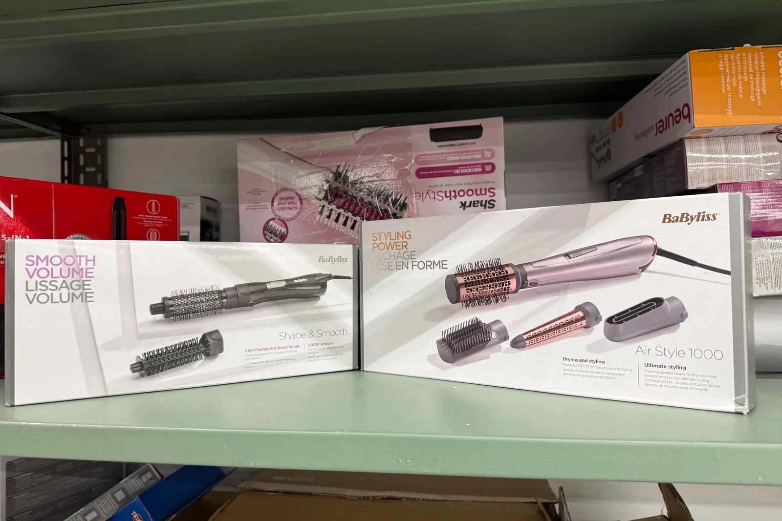 Stock prodotti, batterie, imballaggi, arredi e varie