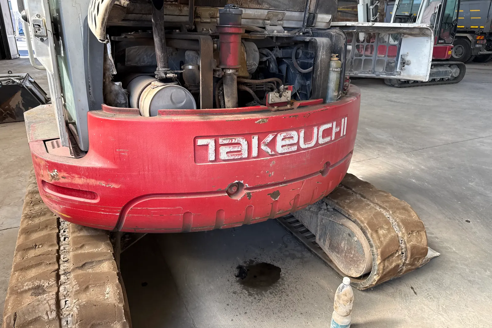 Escavatore cingolato Takeuchi mod. TB153FR, comprensivo di n. 3 benne