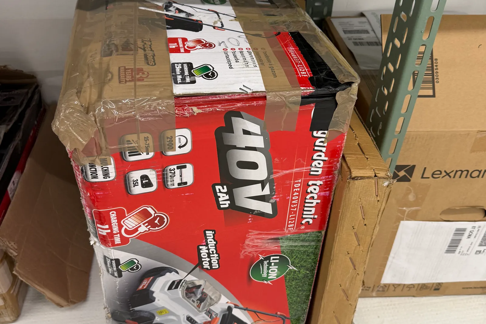 Stock prodotti, batterie, imballaggi, arredi e varie