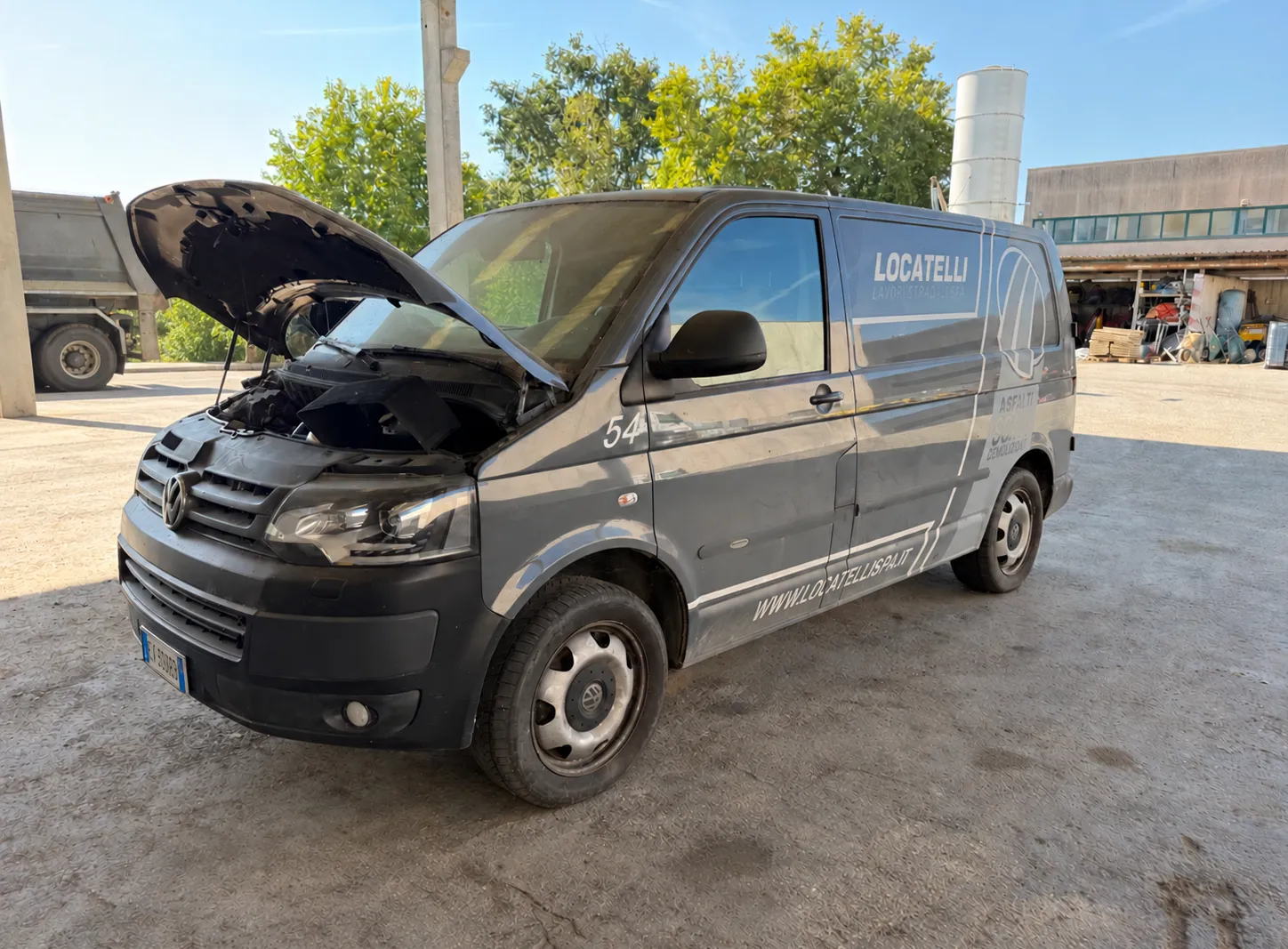 Furgone Volkswagen Transporter 4 Motion targato EX398RB