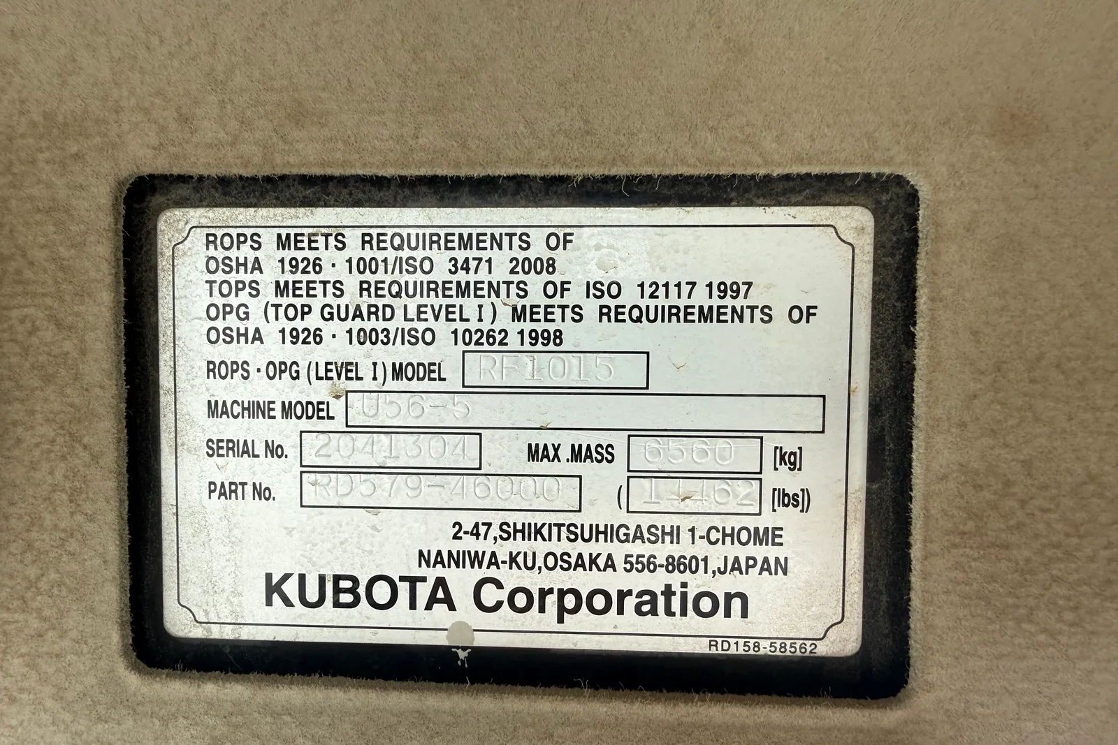 Escavatore Kubota mod. U56-5 completo di n. 3 benne e martello demolitore