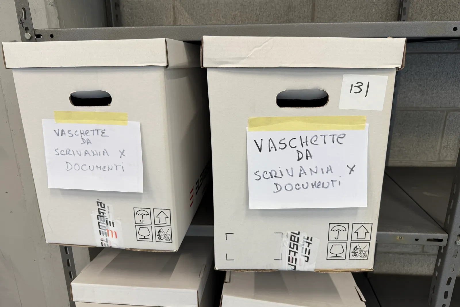 Arredi e macchine elettriche ed elettroniche da ufficio