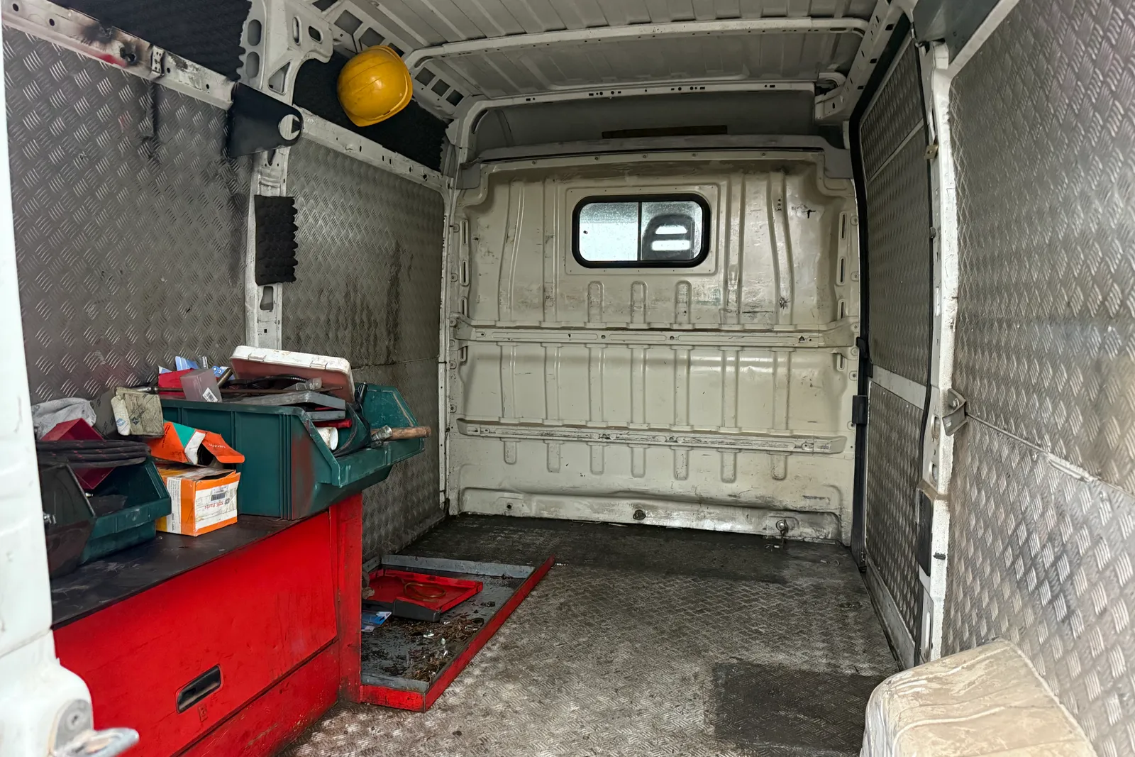 Furgone Citroen Jumper targato DE767XT