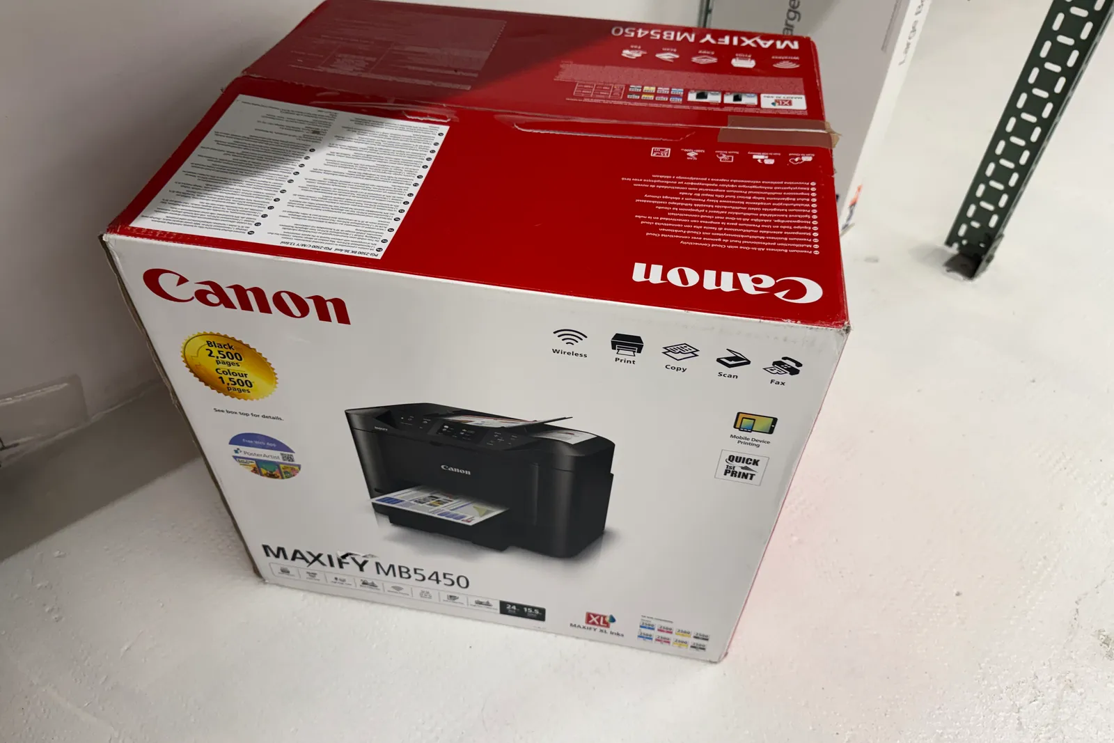 Stock prodotti, batterie, imballaggi, arredi e varie