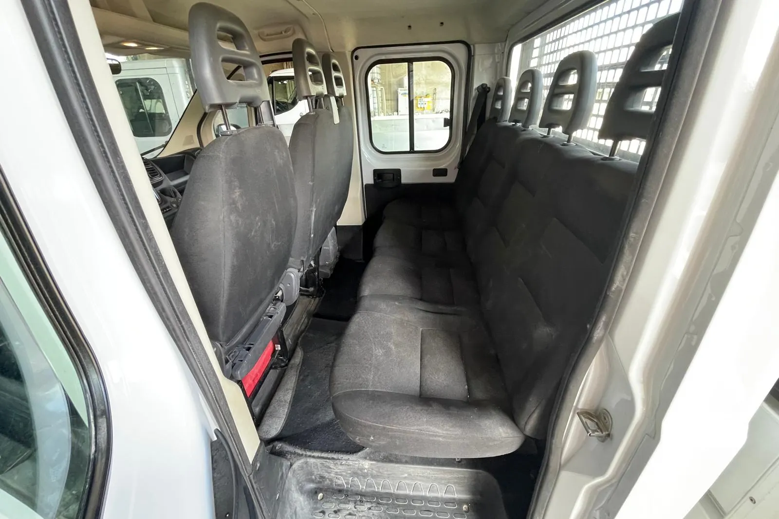 Fiat Ducato targato GJ162BZ