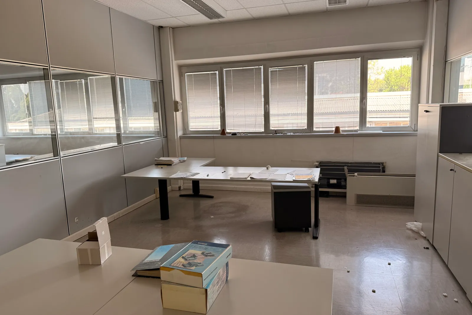 Arredi e macchine elettriche ed elettroniche da ufficio (ID da n. 31 a n. 194, oltre ID 201)