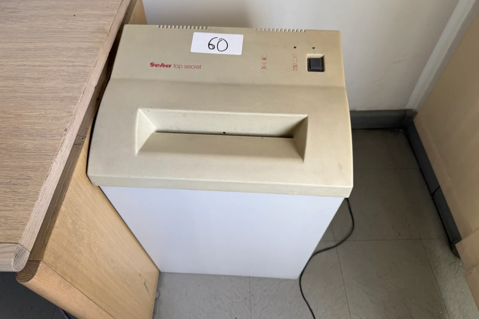 Arredi e macchine elettriche ed elettroniche da ufficio (ID da n. 31 a n. 194, oltre ID 201)