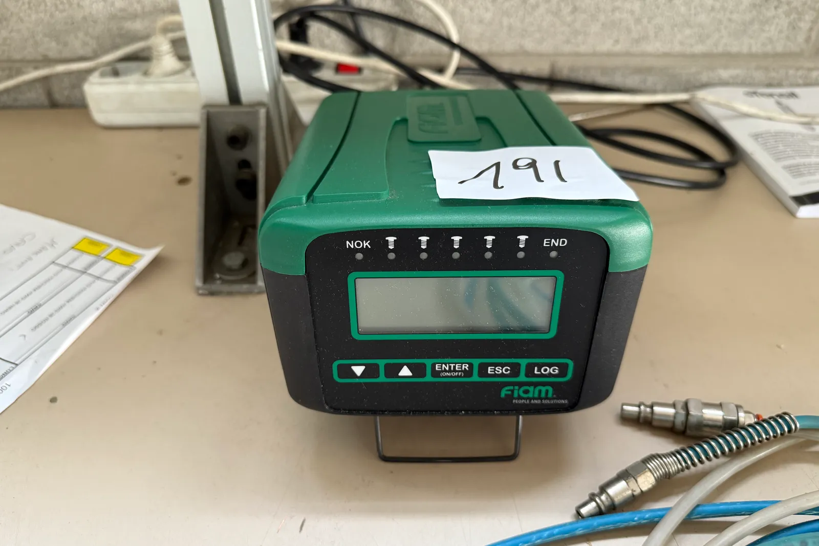 Stazioni saldanti, depuratori elettronici d’aria oltre piccoli attrezzi e componenti varie