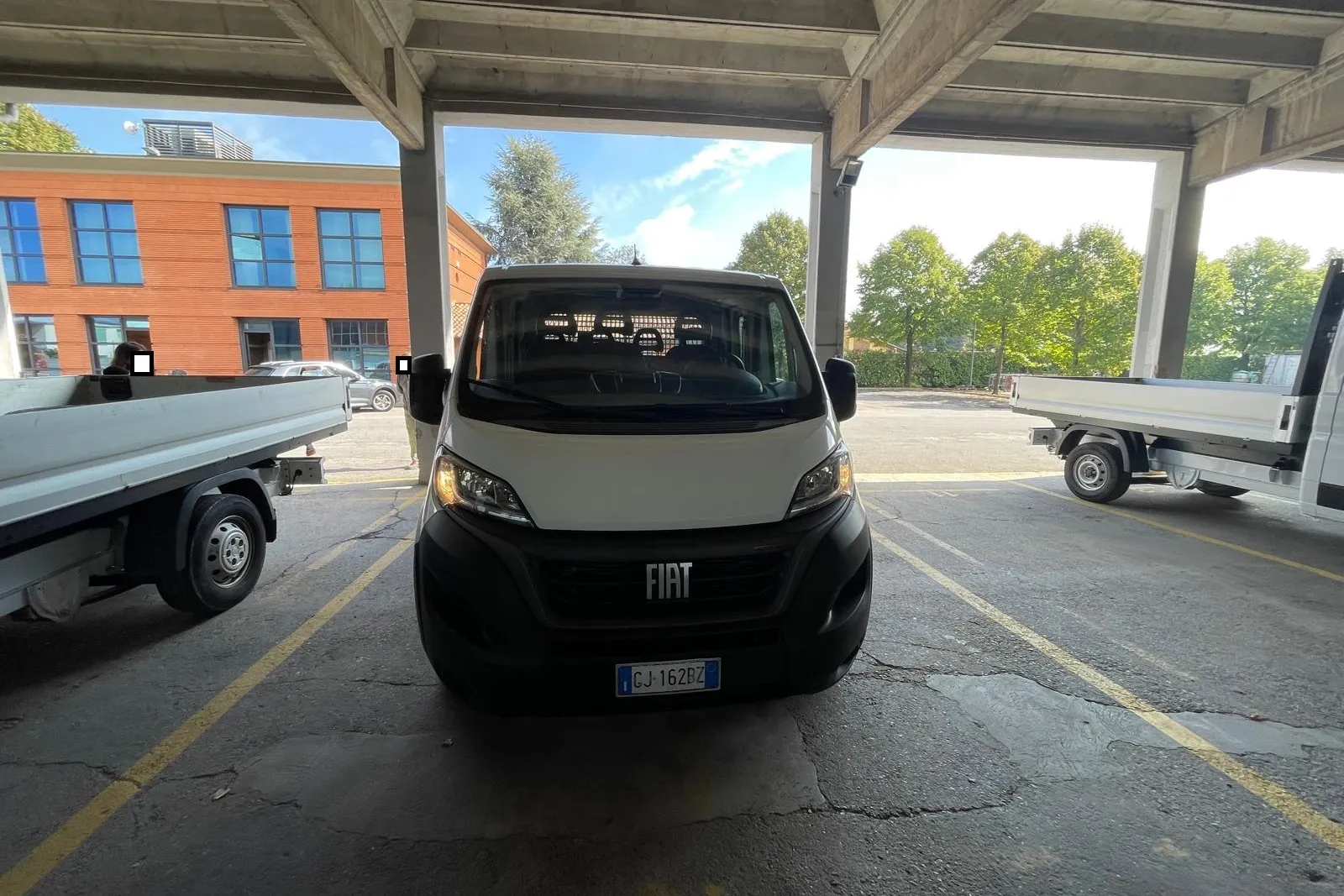 Fiat Ducato targato GJ162BZ