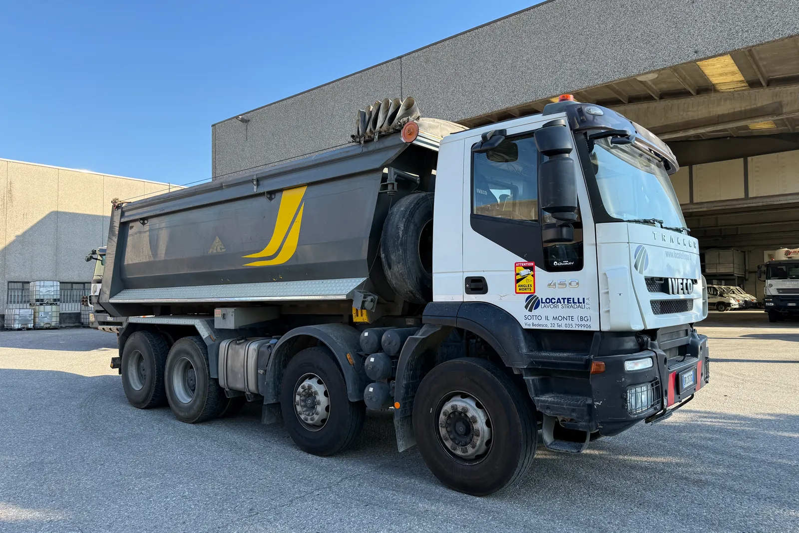 Autocarro ribaltabile Iveco Magirus A410T E4 Colombo targato DR287CR