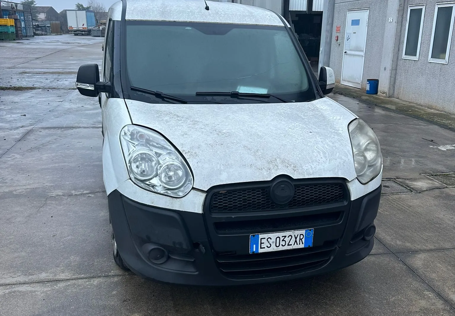 N. 4 autocarri Fiat Doblò targati ES972WZ, ET261JG, ES032XR, EZ672LE