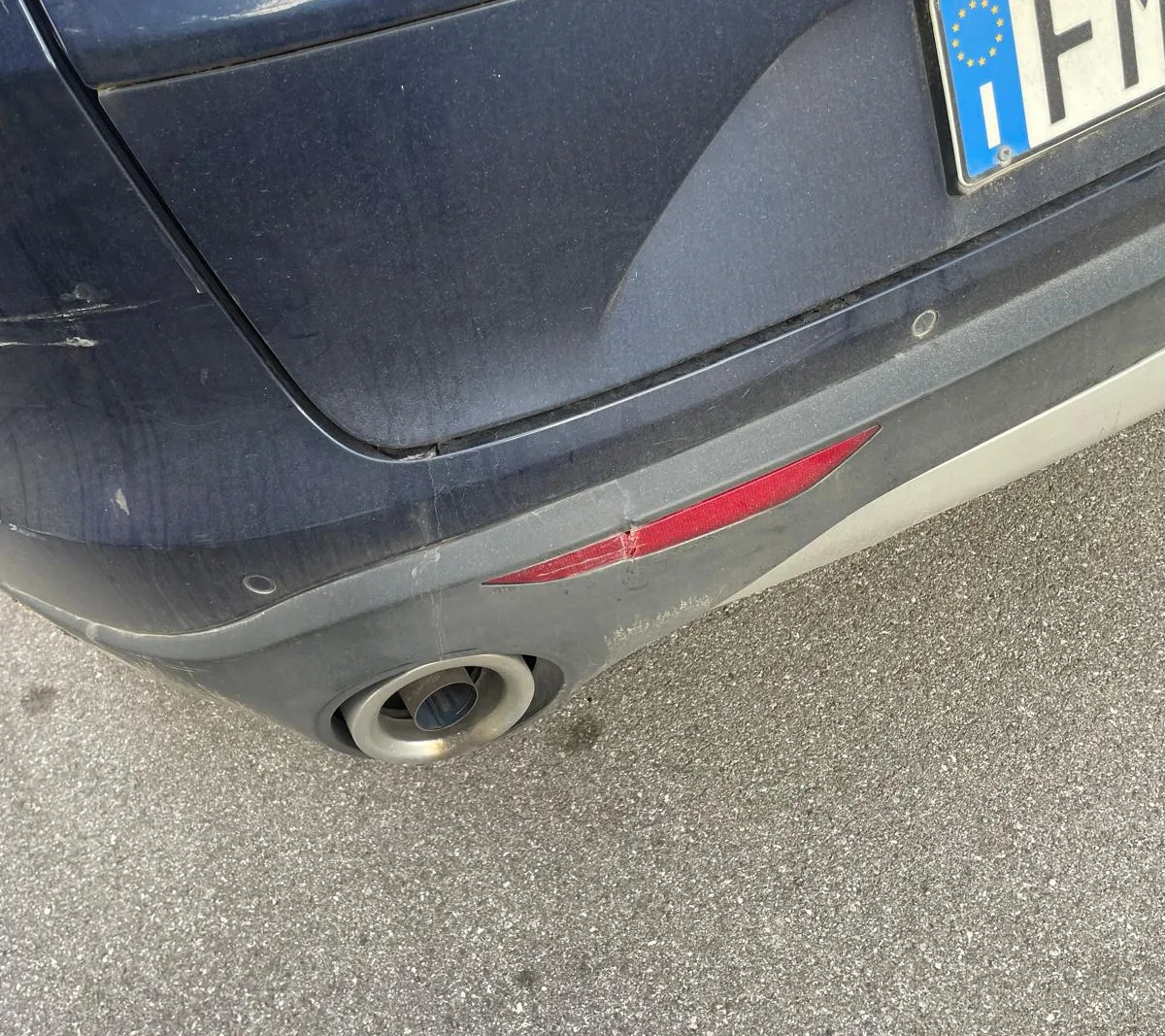 Alfa Romeo Stelvio targata FM254PT