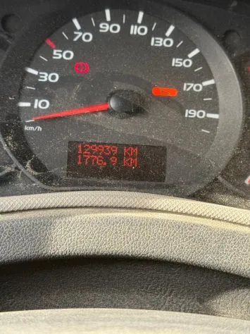 Furgone Nissan NV400 targato EM742FT