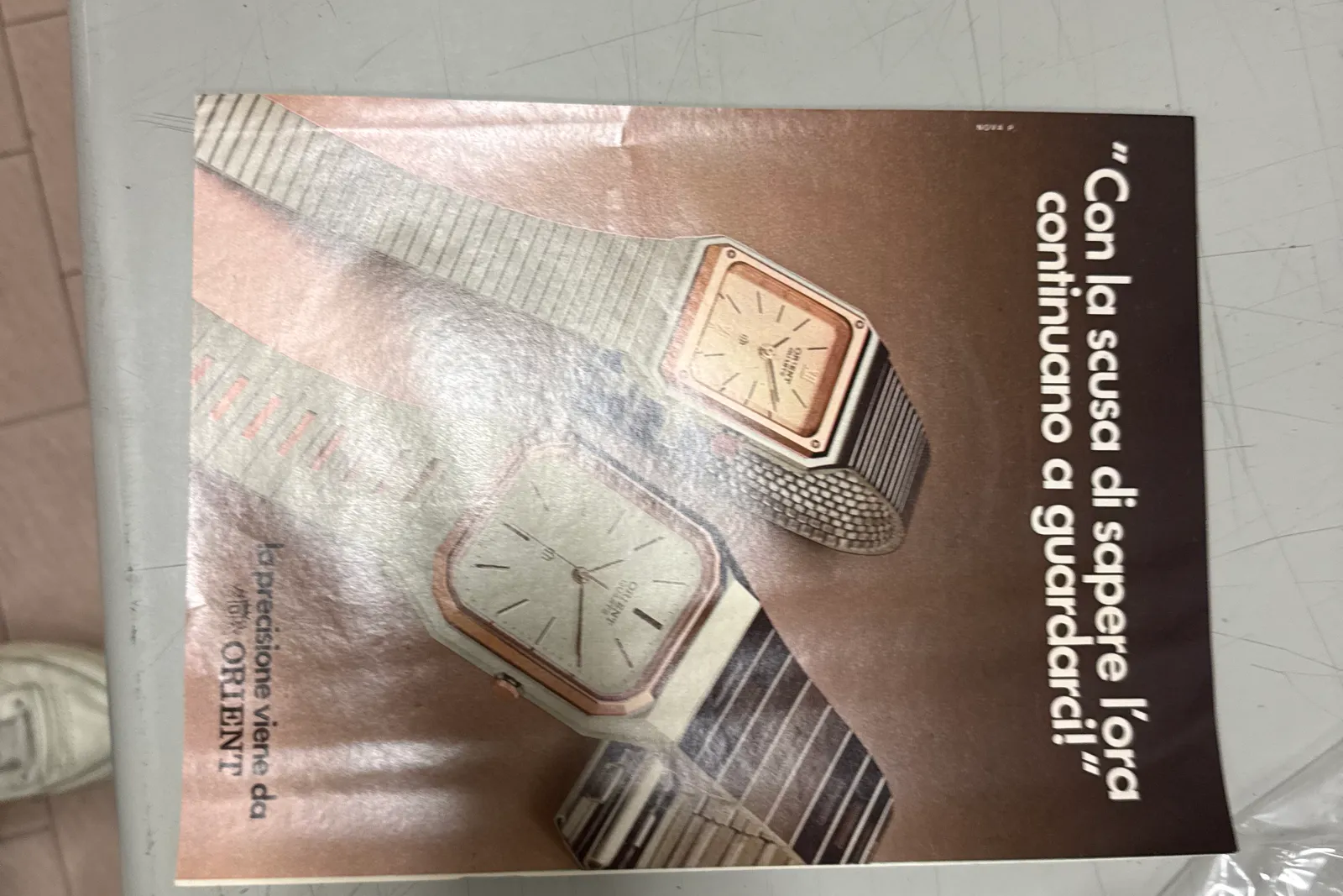 Volumi e riviste a scaffale, oltre stampe originali di uscite pubblicitarie degli anni 1955-1992 e microfiches
