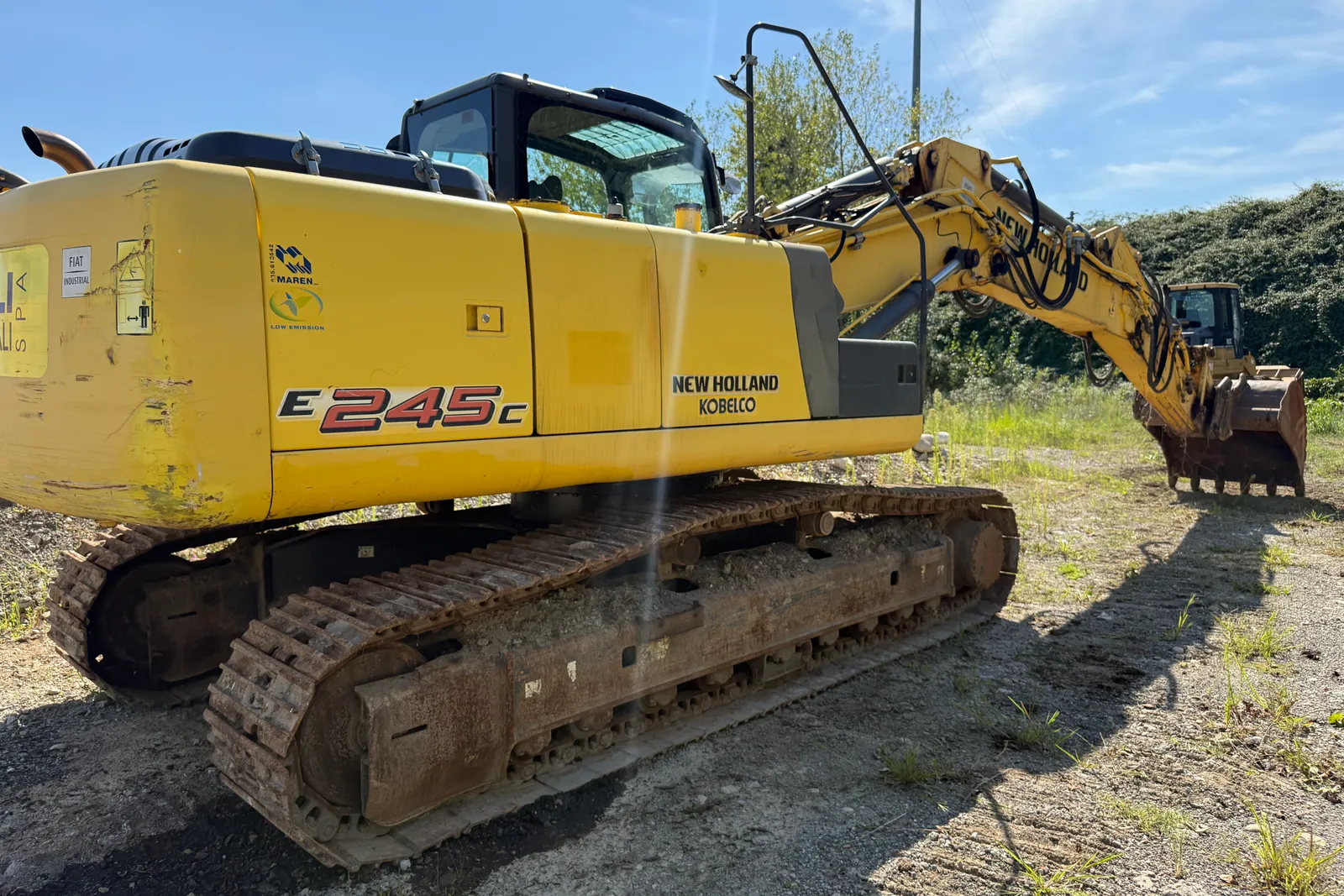 Escavatore cingolato New Holland mod. E 245 C