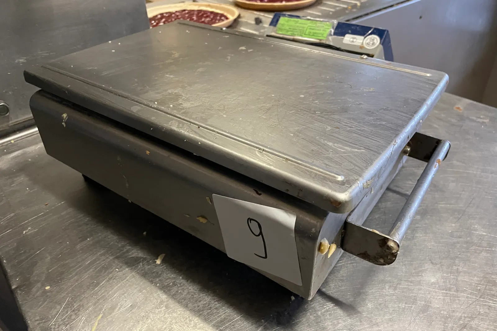Macchinari a attrezzature per attività di pasticceria