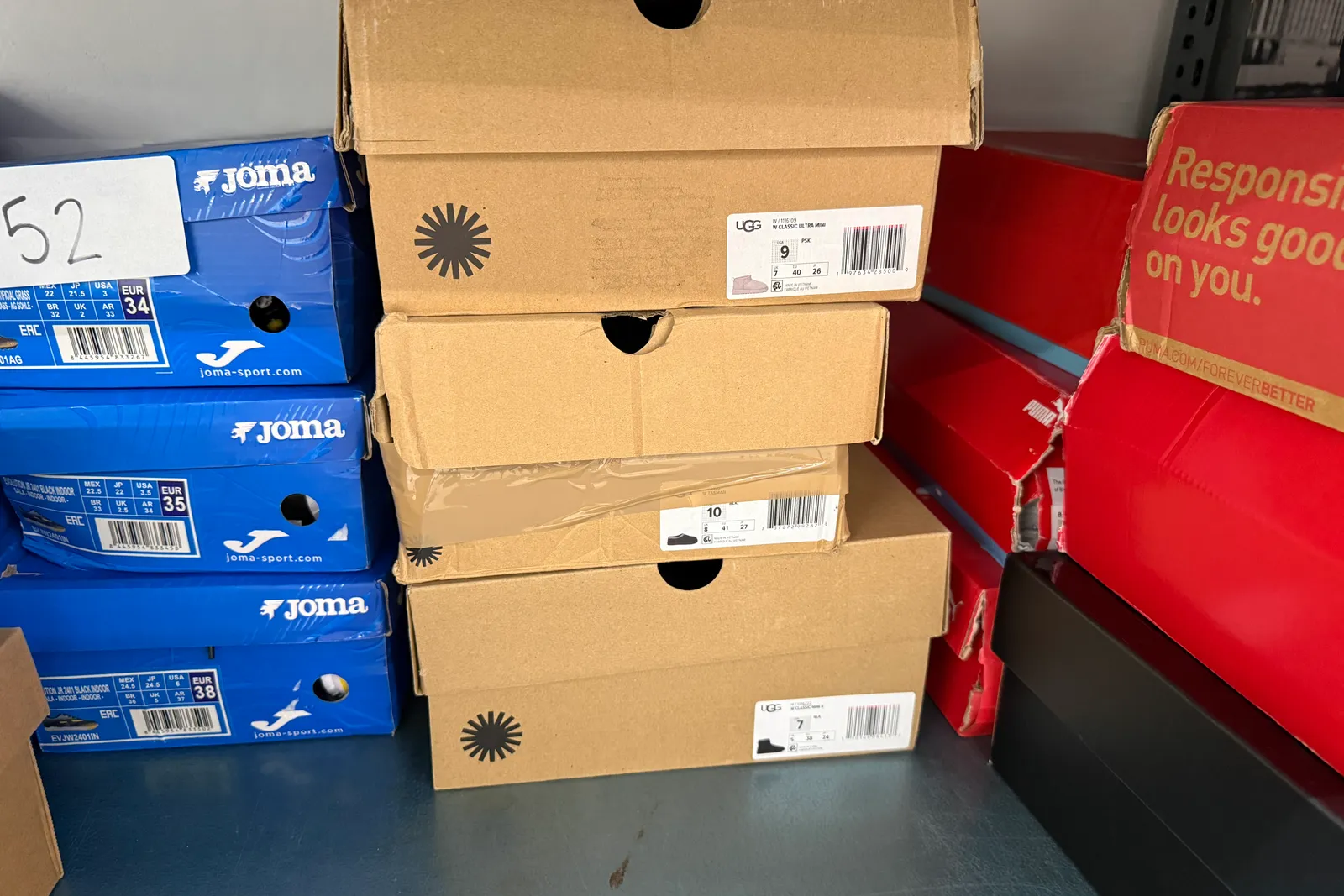 Stock prodotti, batterie, imballaggi, arredi e varie