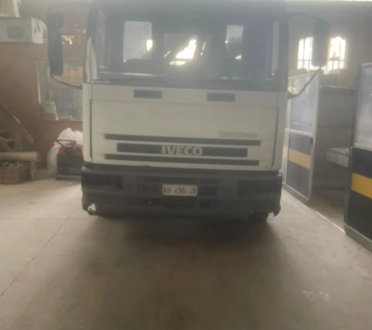 IVECO 120E18 L 3 1 targato AH496JV