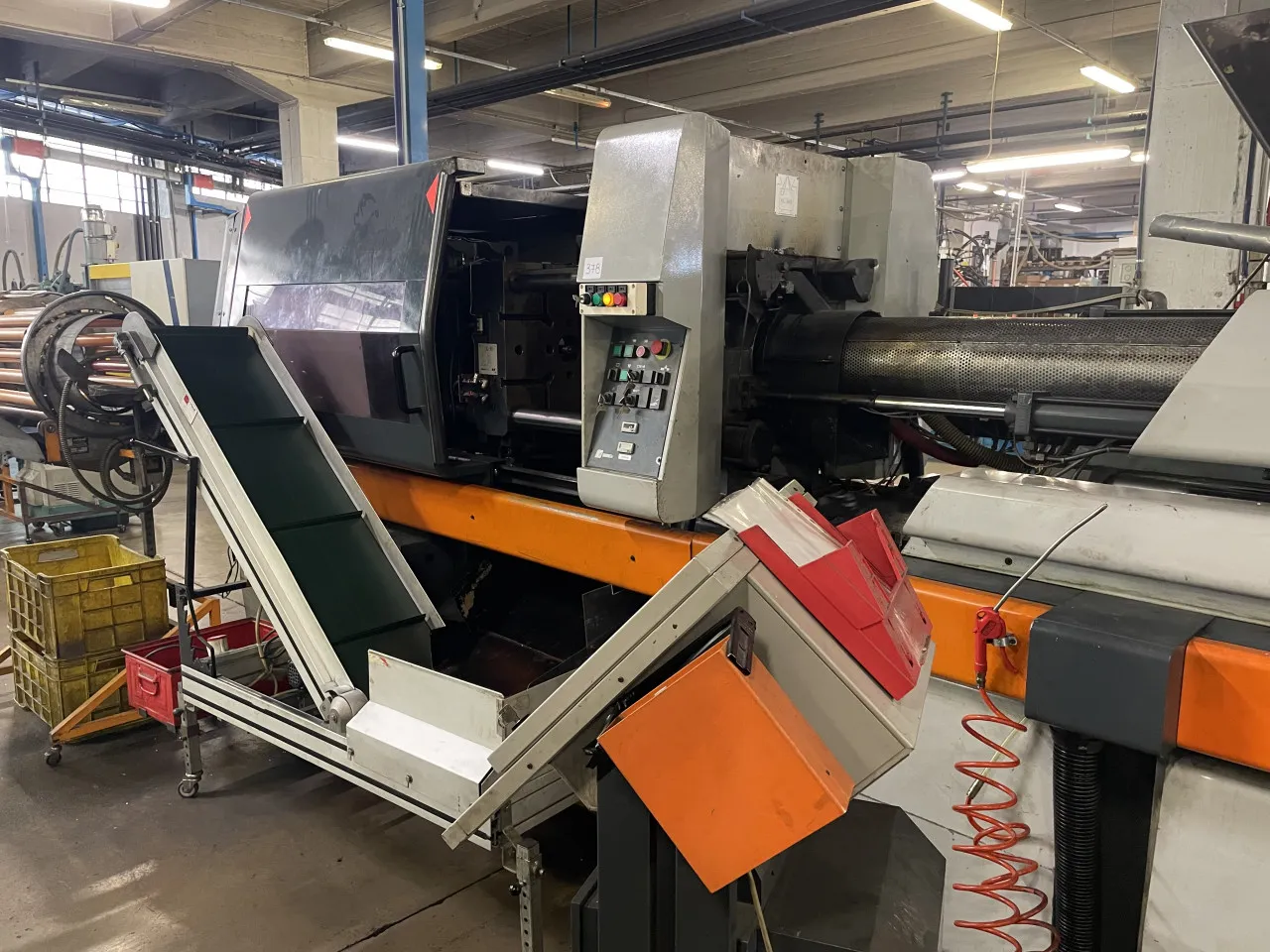 Pressa oleodinamica per stampaggio plastica Sandretto mod. Euromap 430/95