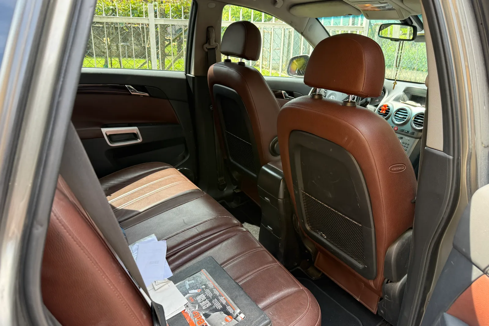 Lotto costituito da n. 2 autovetture: - Autovettura Opel Antara targata DT277DZ; - Autovettura BMW 520i targata CD700FJ