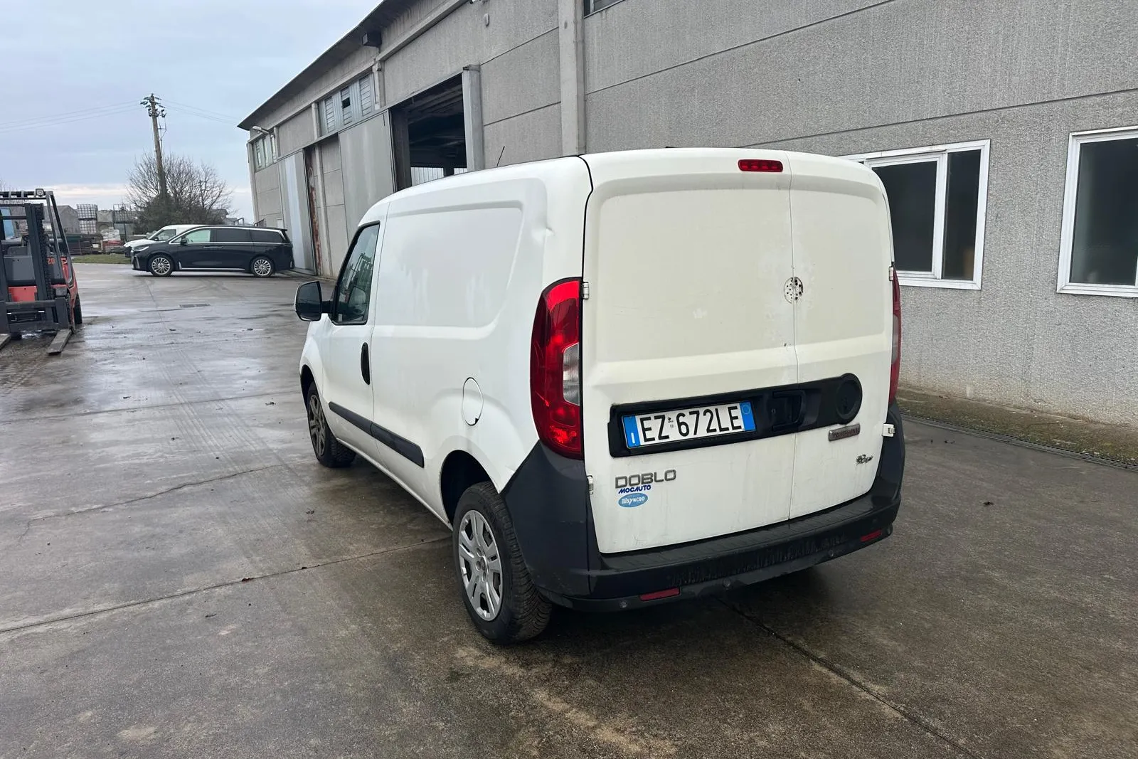 N. 4 autocarri Fiat Doblò targati ES972WZ, ET261JG, ES032XR, EZ672LE
