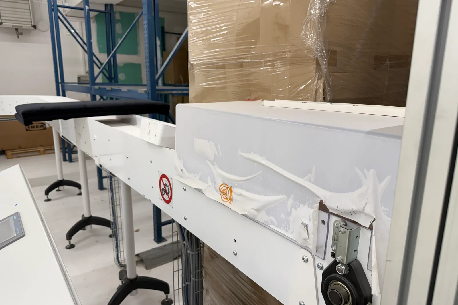 N. 2 magazzini automatici Pharmathek Sintesi, inclusi moduli di carico, linea di imballo e smistamento Mechatronic Machines & Systems e centralina di controllo