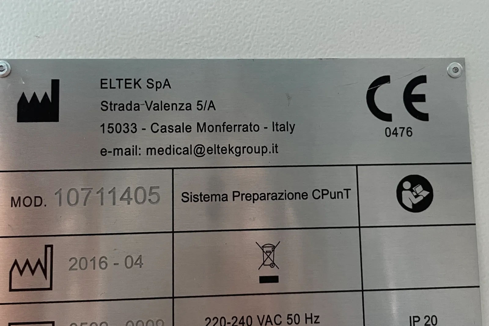 Magazzino - altri prodotti e macchinari estetica come da elenco (ALLEGATO 4) oltre videoproiettore ACER mod. P7280 