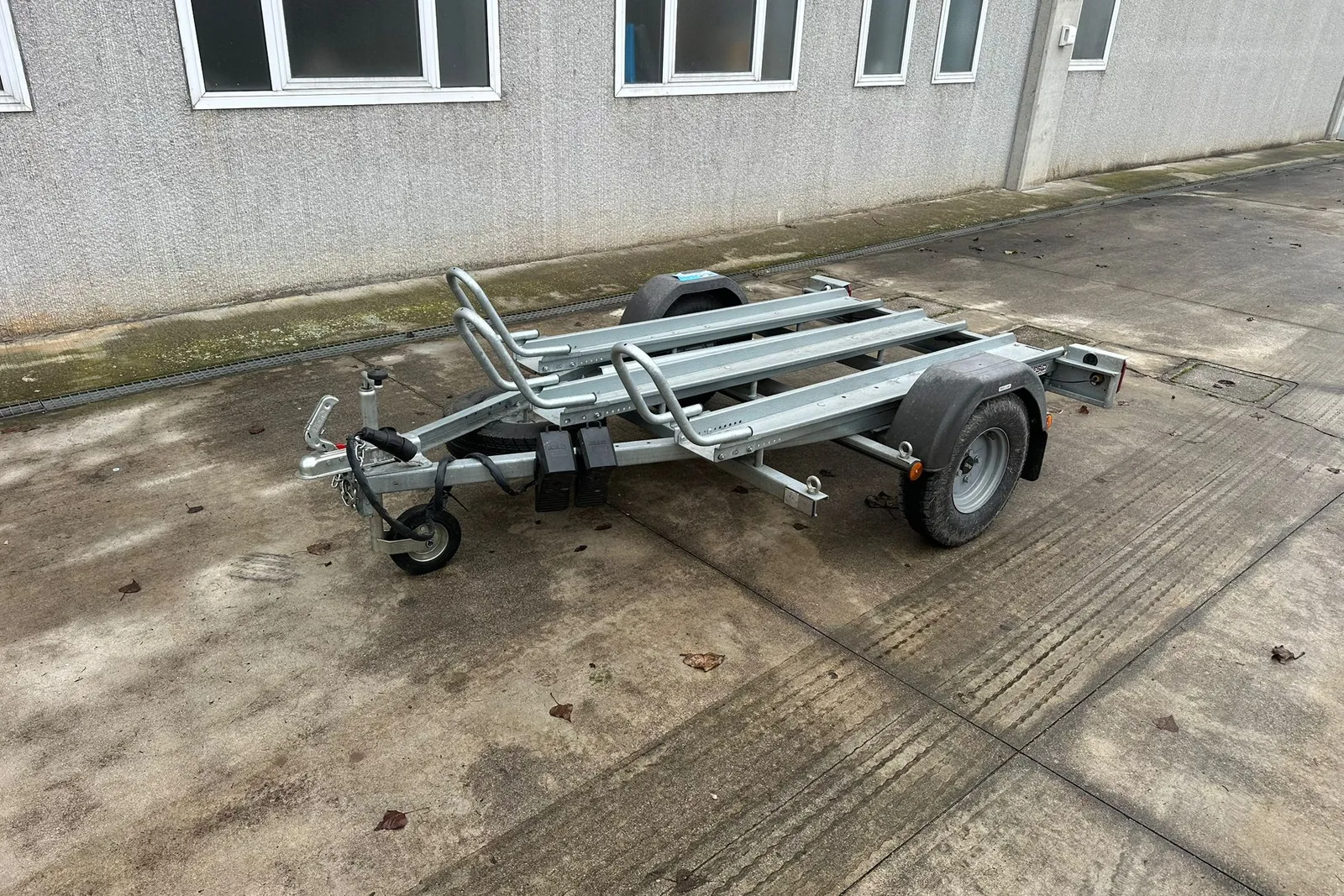 Rimorchio Cresci TM5 targato XA458TK