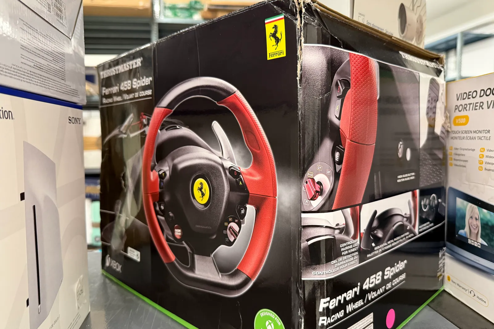 Stock prodotti, batterie, imballaggi, arredi e varie