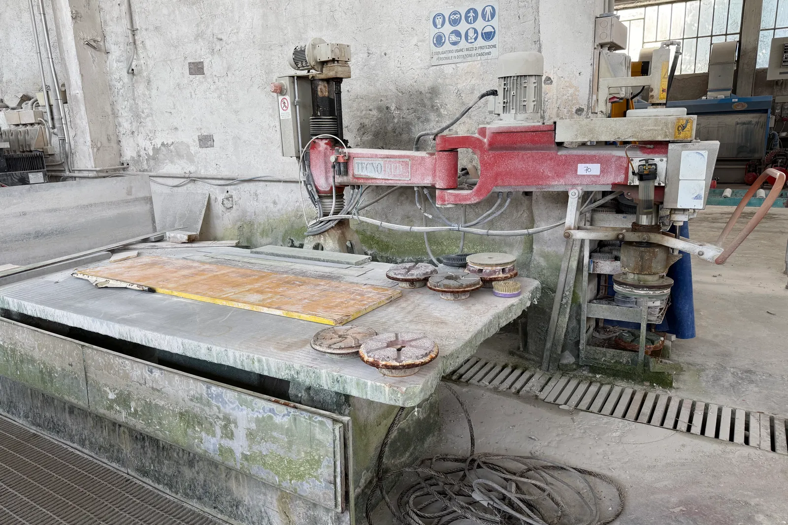 Macchinari e attrezzature lavorazione pietra (come indicati nel parere di congruità del 02.07.2026)