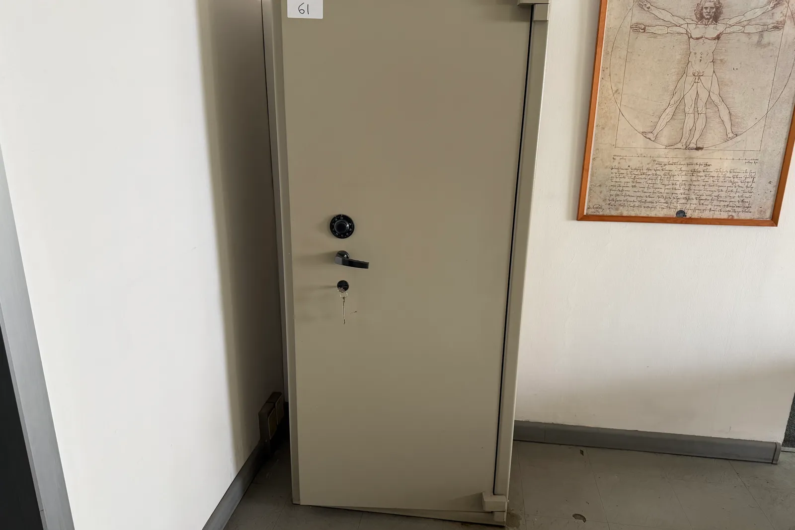 Arredi e macchine elettriche ed elettroniche da ufficio (ID da n. 31 a n. 194, oltre ID 201)