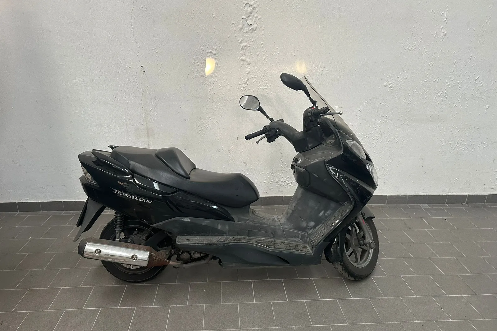 Motociclo Suzuki Burgman targato CX76129