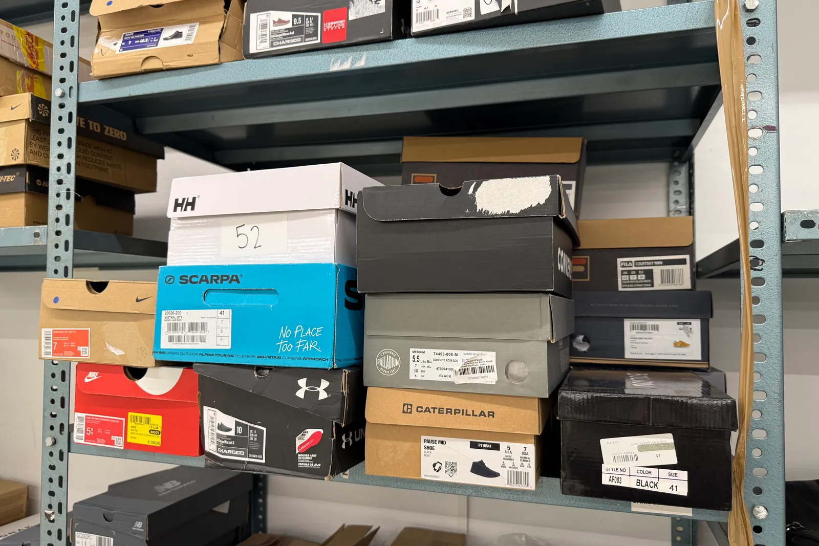 Stock prodotti, batterie, imballaggi, arredi e varie