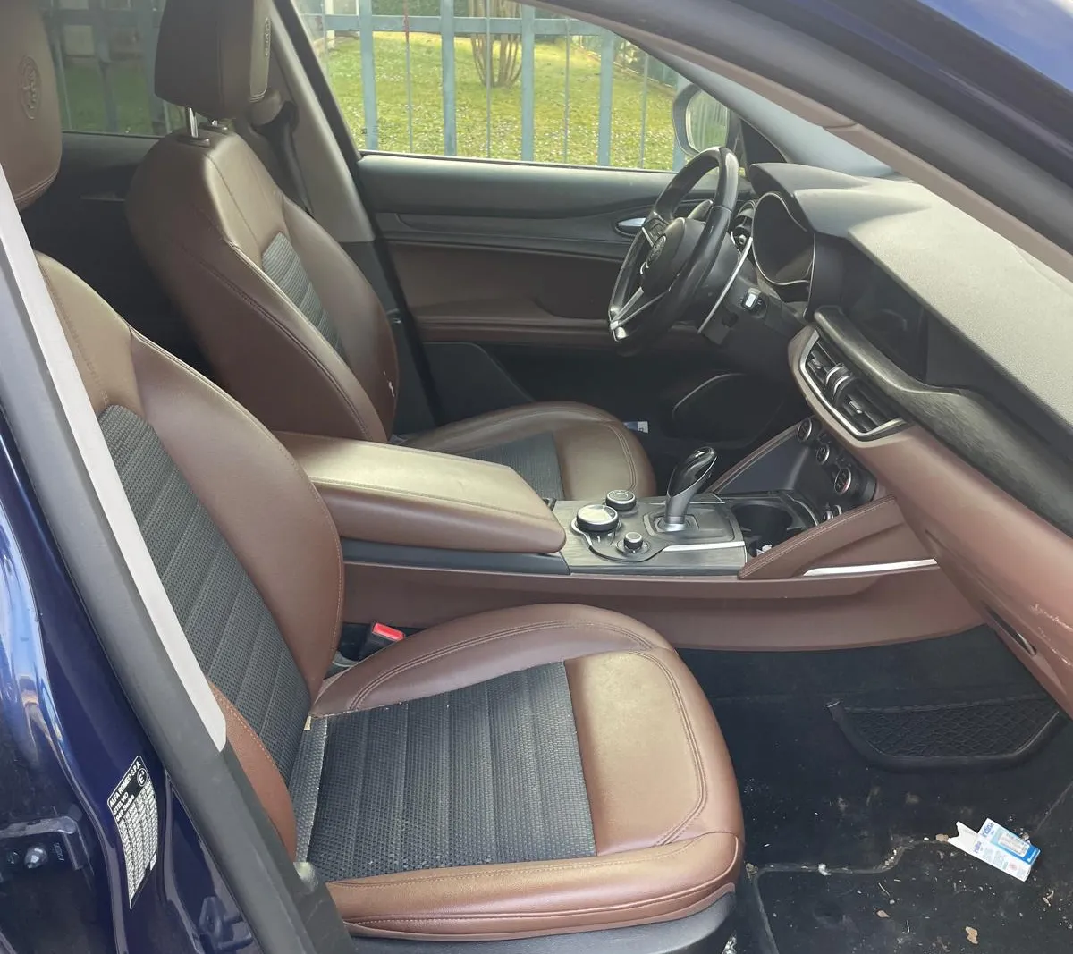 Alfa Romeo Stelvio targata FM254PT