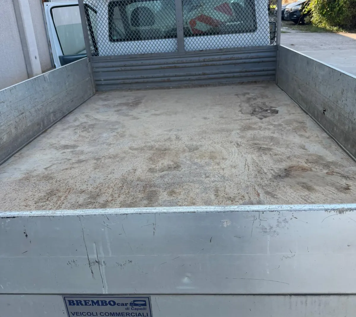 Furgone Ford Transit targato EB241NP