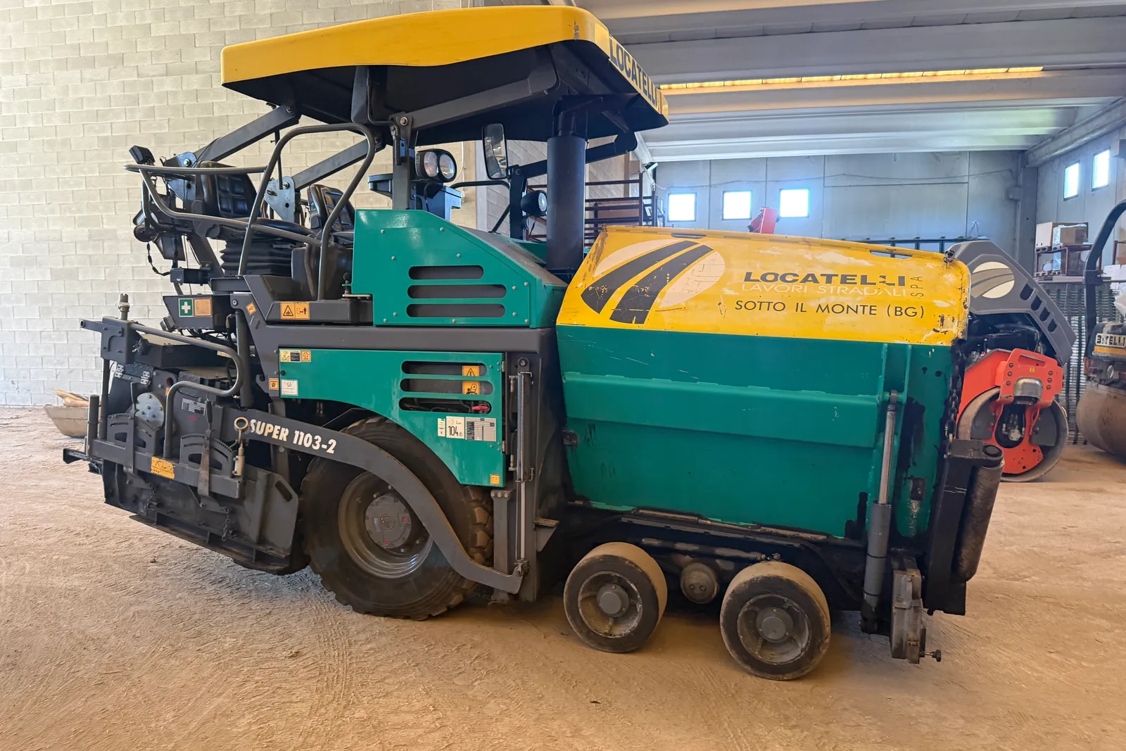 Vibrofinitrice Vogele mod. Super 1103-2